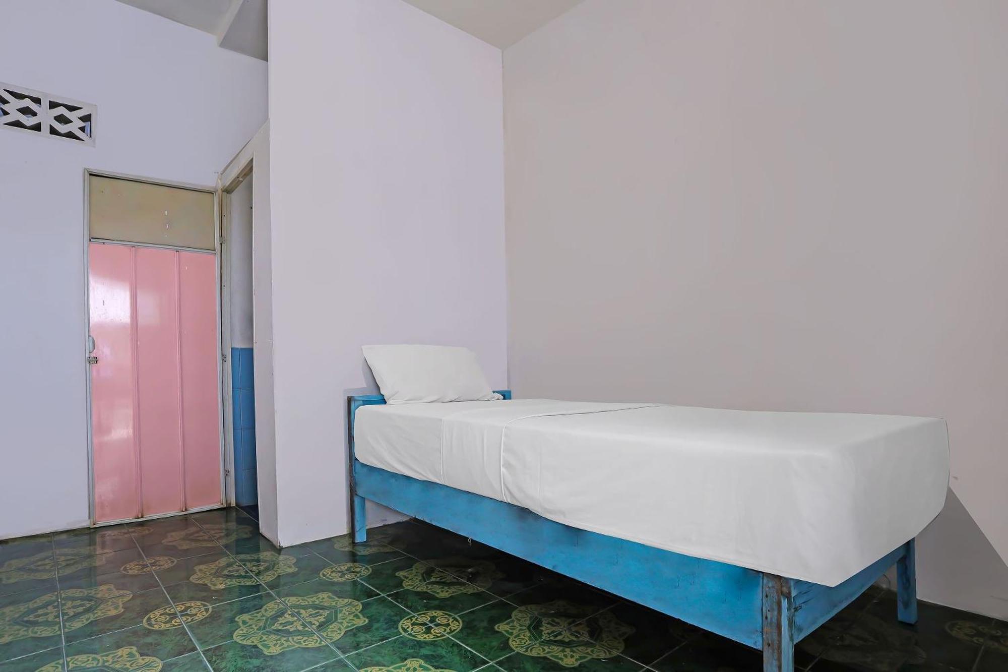 Spot On 92421 City Kost Syariah Pangkal Pinang Exterior photo